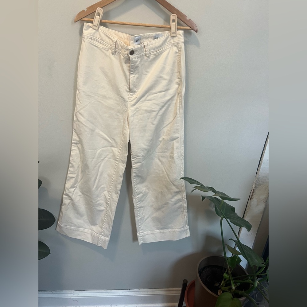 GAP High-Rise Wide-Leg Crop Pants in Cream